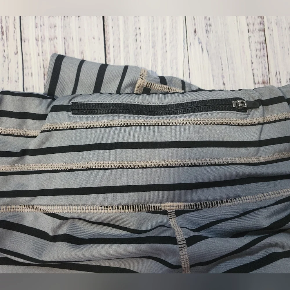 Athleta Relay M stripped skinny leggings - Picture 5 of 7